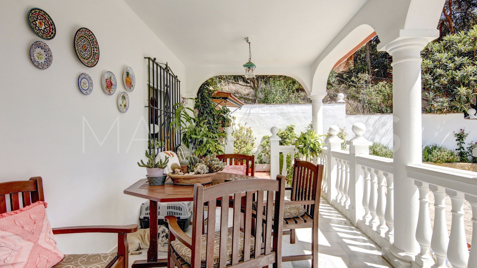 Landhaus for sale in Estepona