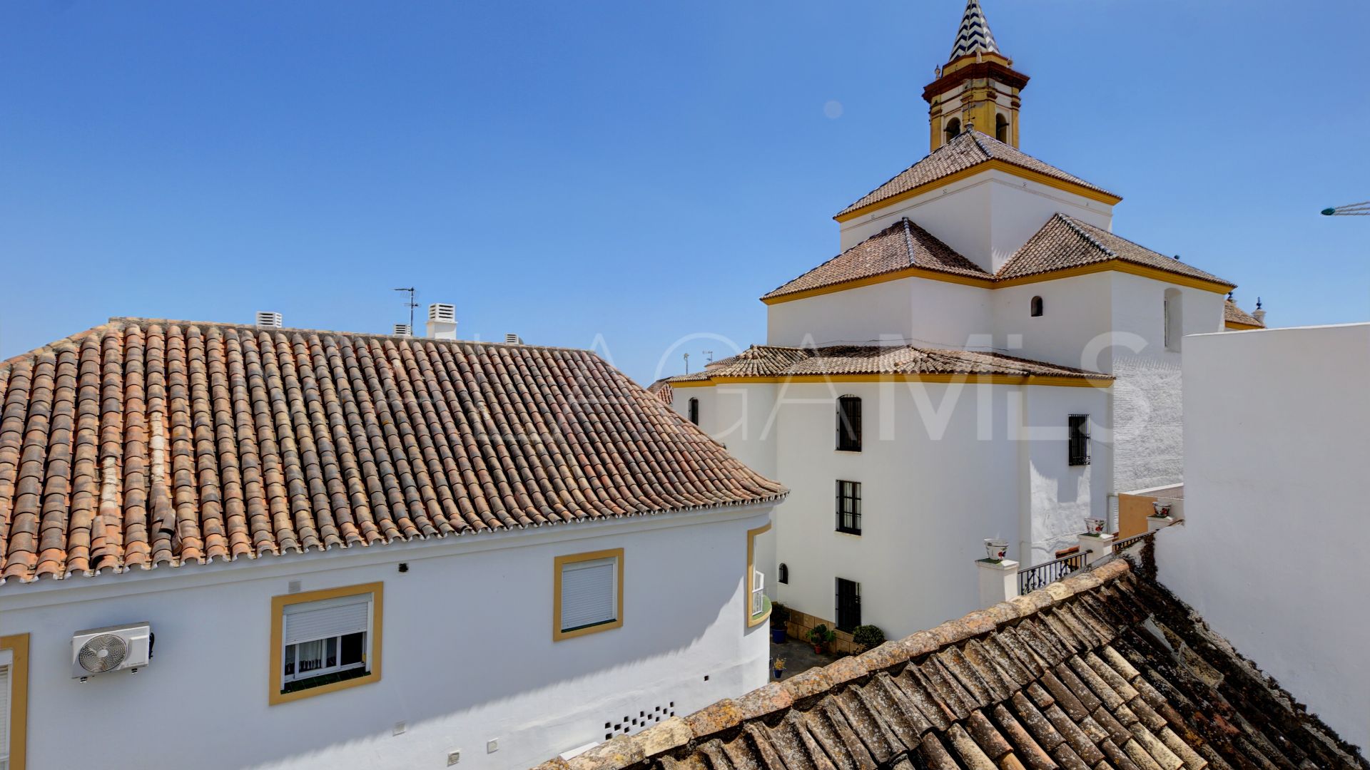Se vende adosado in Estepona Casco Antiguo with 4 bedrooms