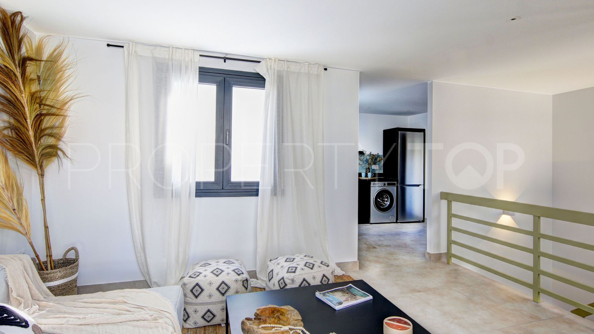 For sale town house with 4 bedrooms in Estepona Old Town