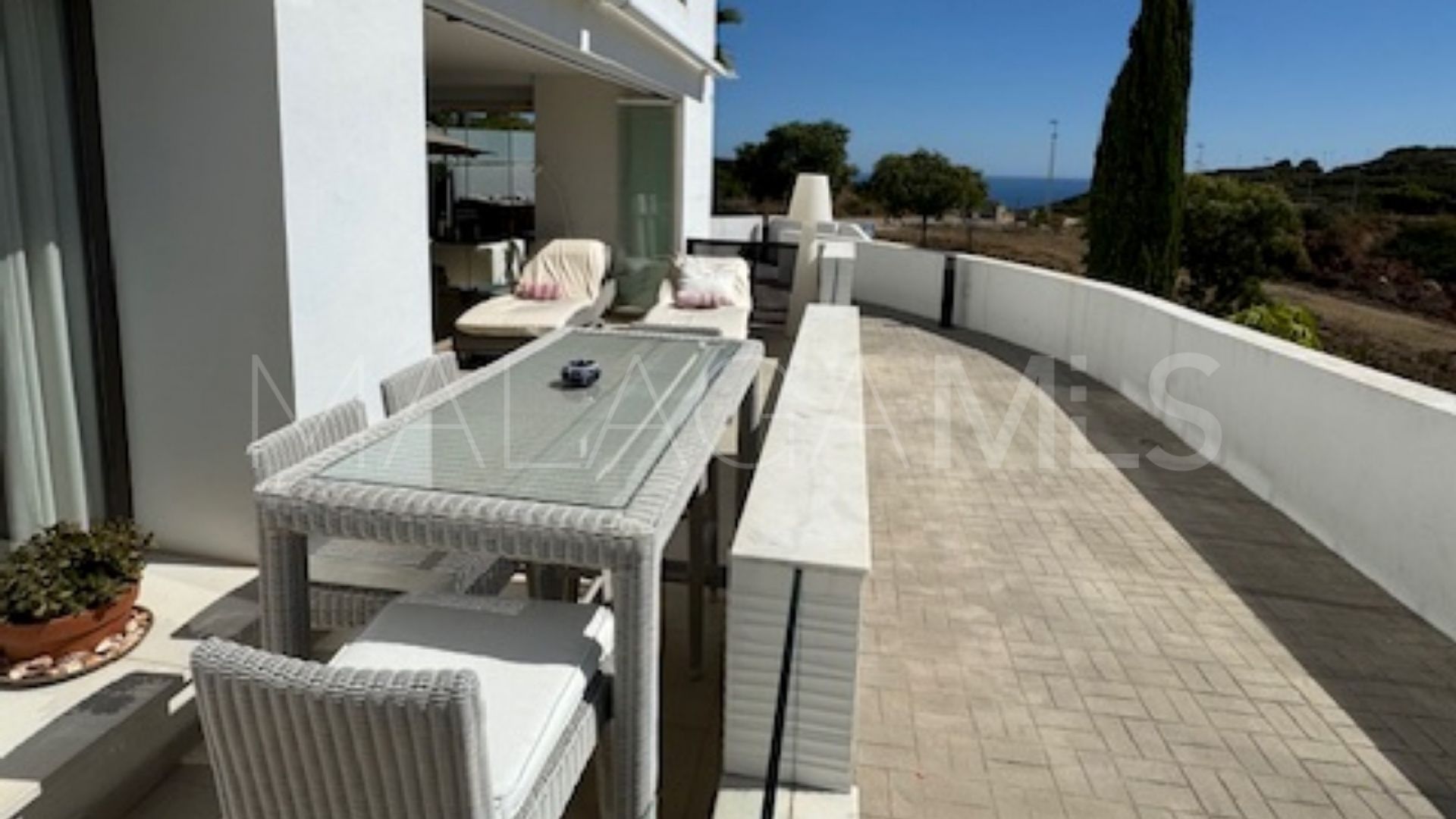 Ground floor apartment for sale in Casares