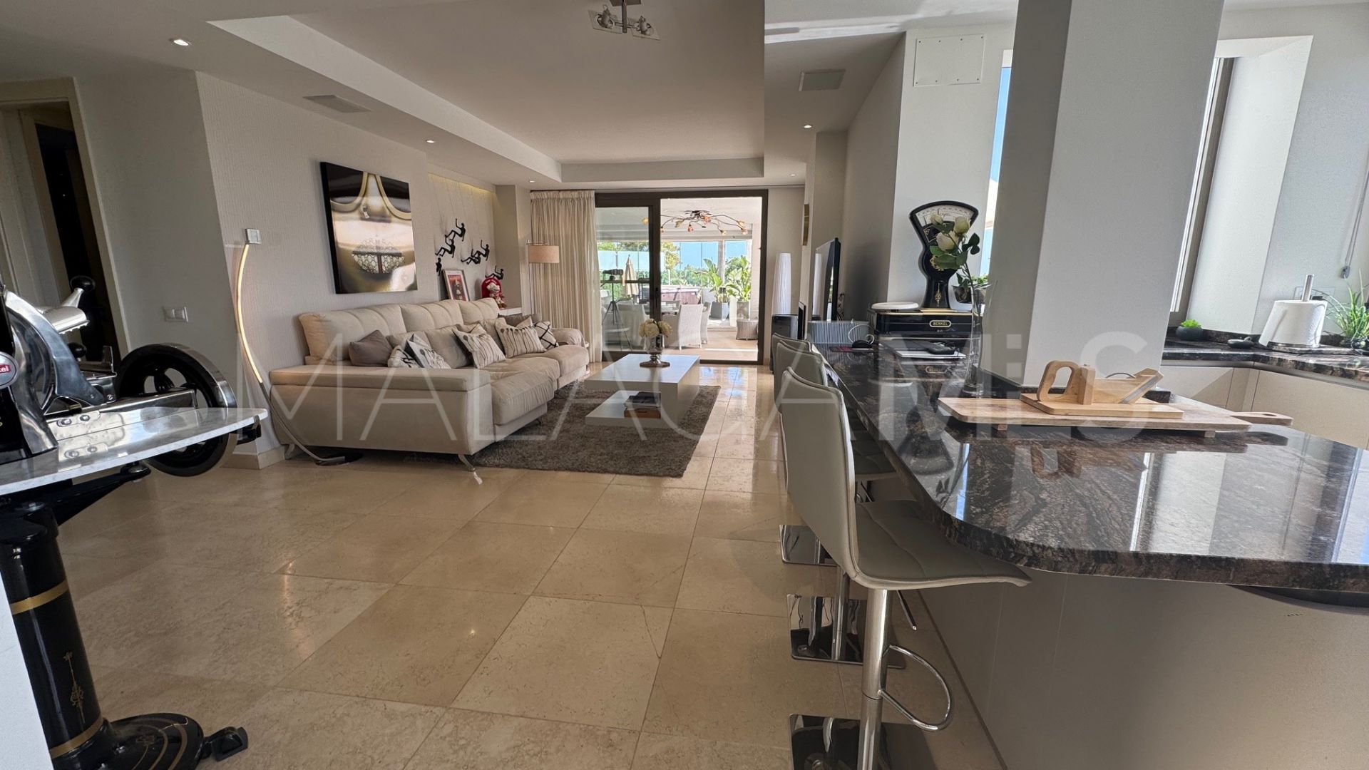 Ground floor apartment for sale in Casares