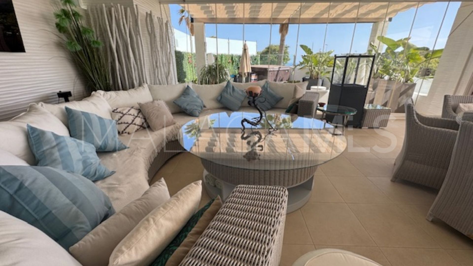 Ground floor apartment for sale in Casares