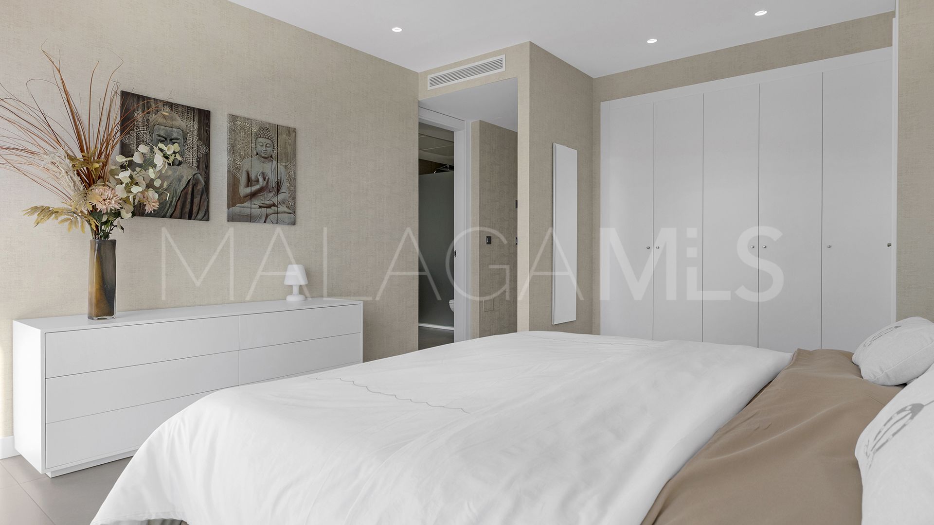 Apartamento for sale in Estepona