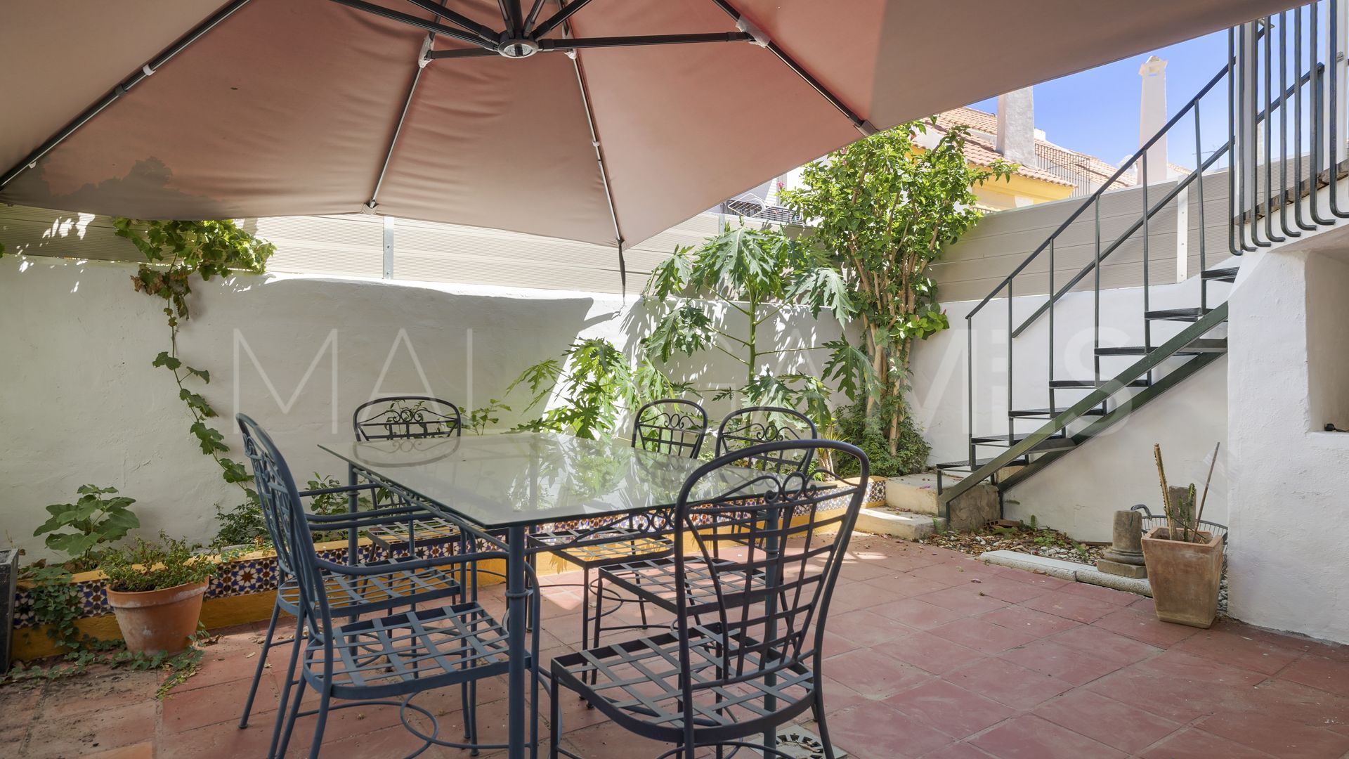 Adosado de 4 bedrooms for sale in Estepona