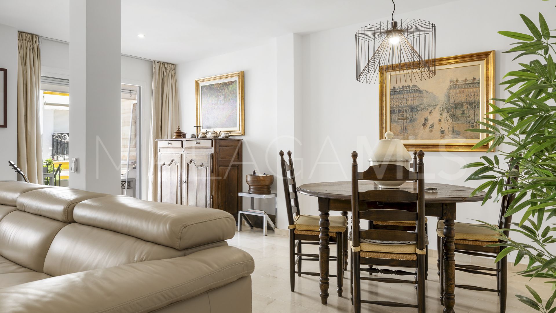 Adosado de 4 bedrooms for sale in Estepona