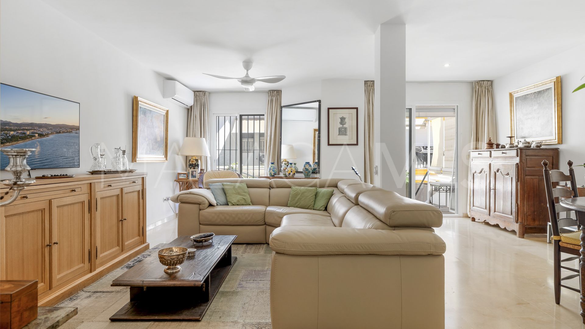 Adosado de 4 bedrooms for sale in Estepona