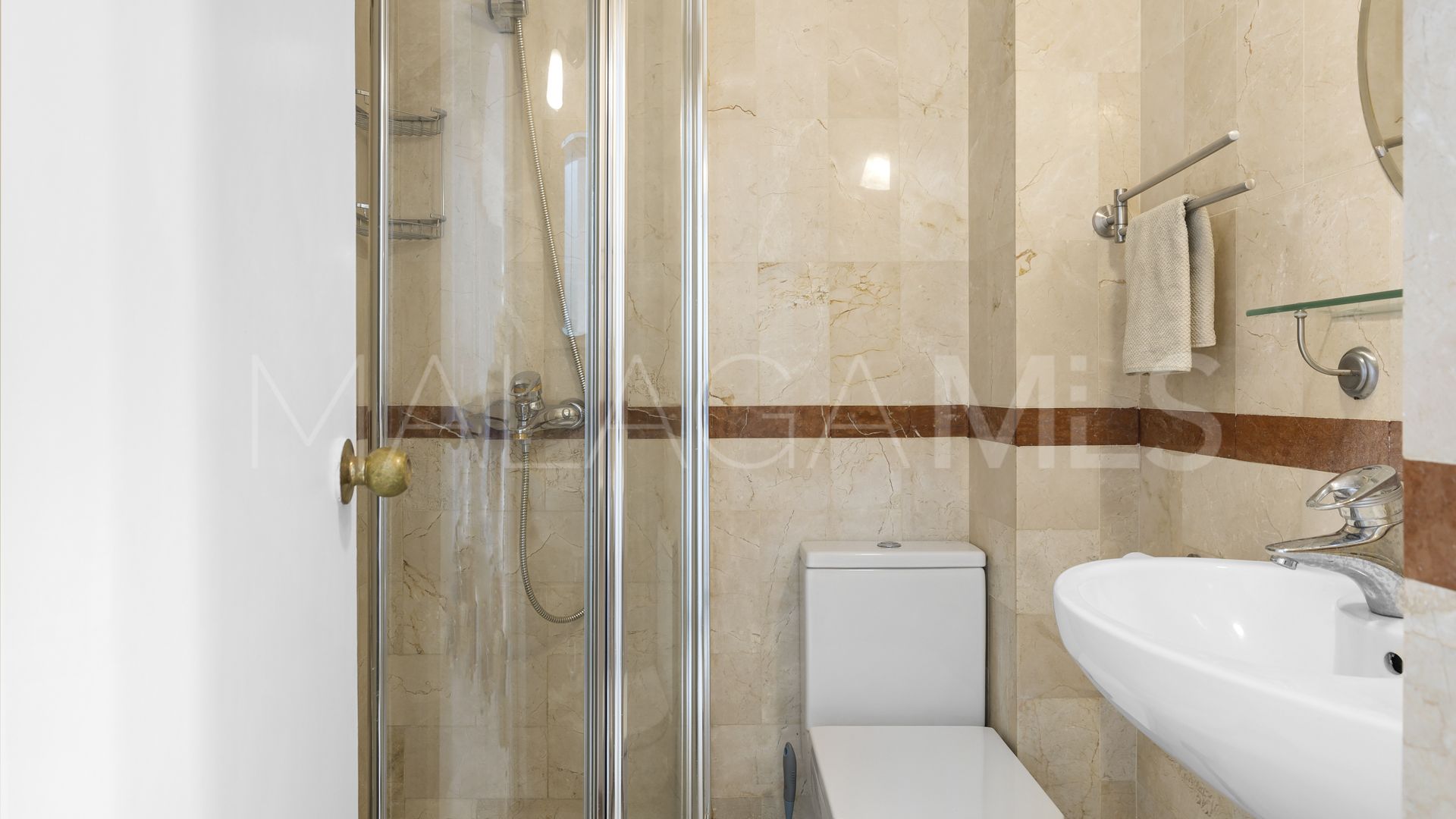 Adosado de 4 bedrooms for sale in Estepona