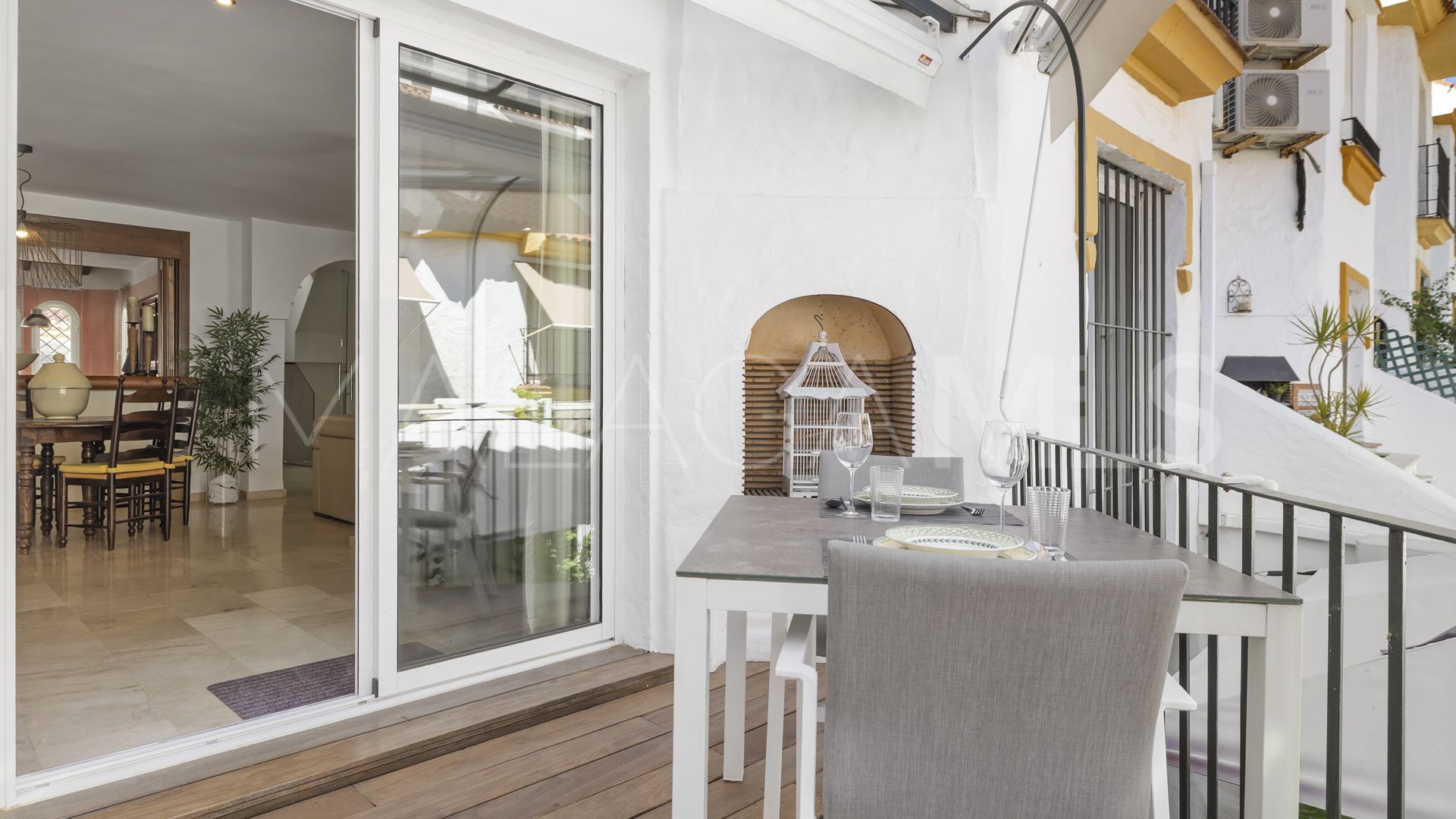 Adosado de 4 bedrooms for sale in Estepona