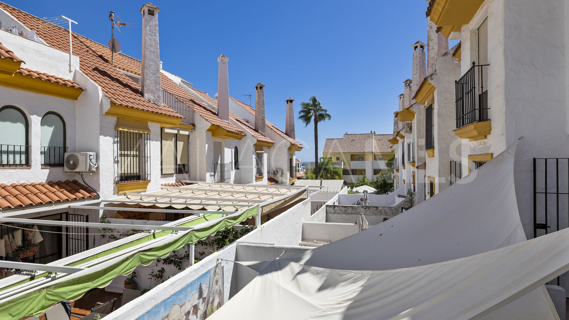 Adosado de 4 bedrooms for sale in Estepona