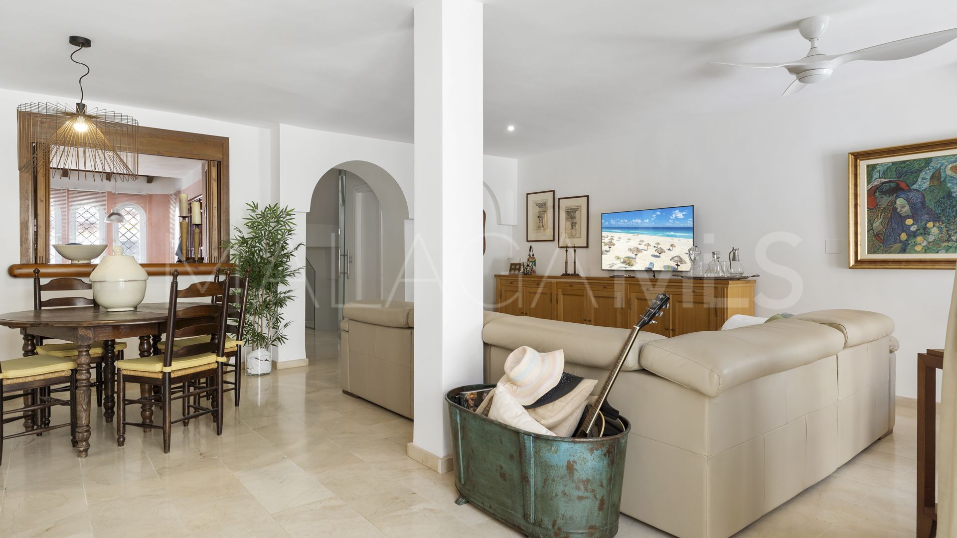 Adosado de 4 bedrooms for sale in Estepona