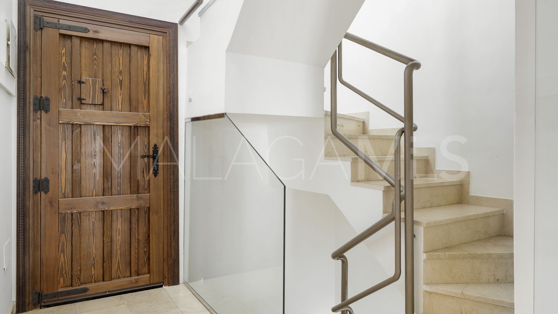 Adosado de 4 bedrooms for sale in Estepona