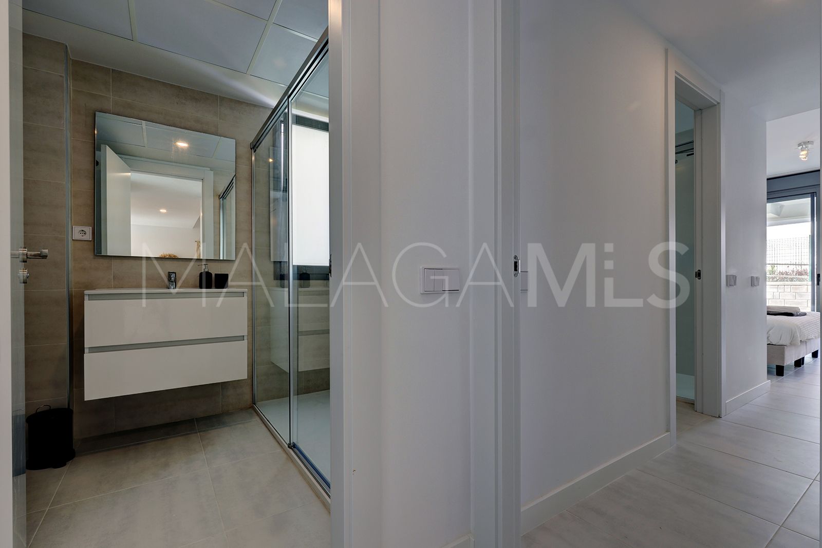 Buy Estepona 2 bedrooms ground floor apartment