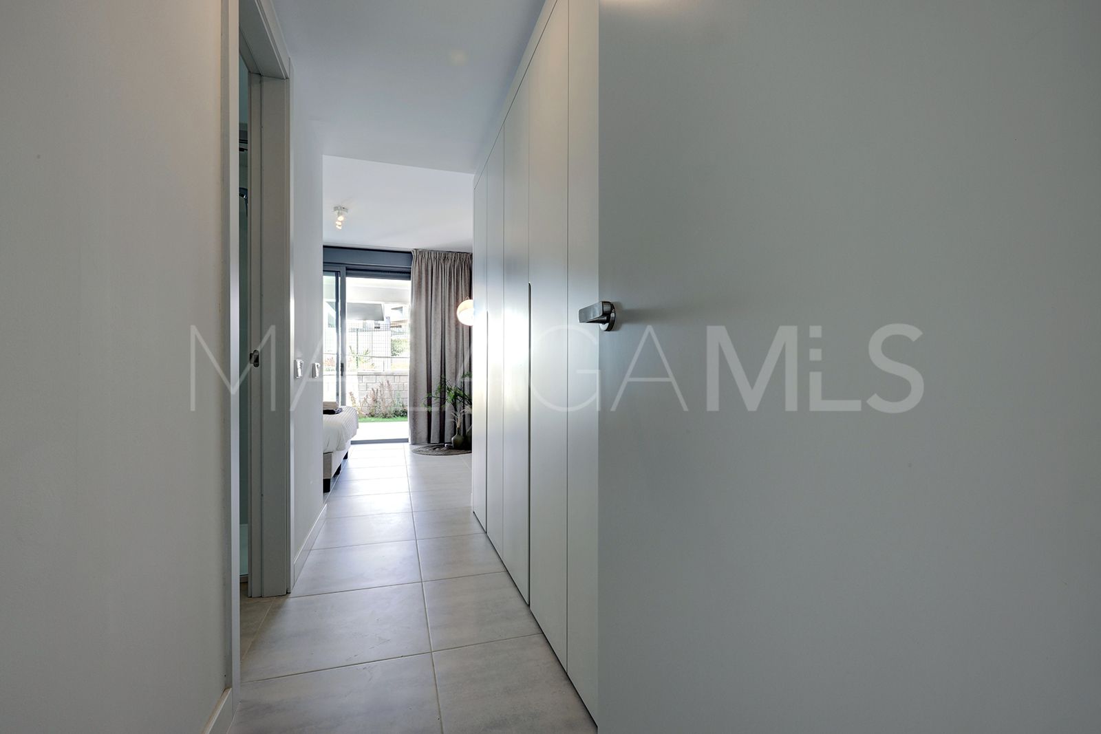 Buy Estepona 2 bedrooms ground floor apartment