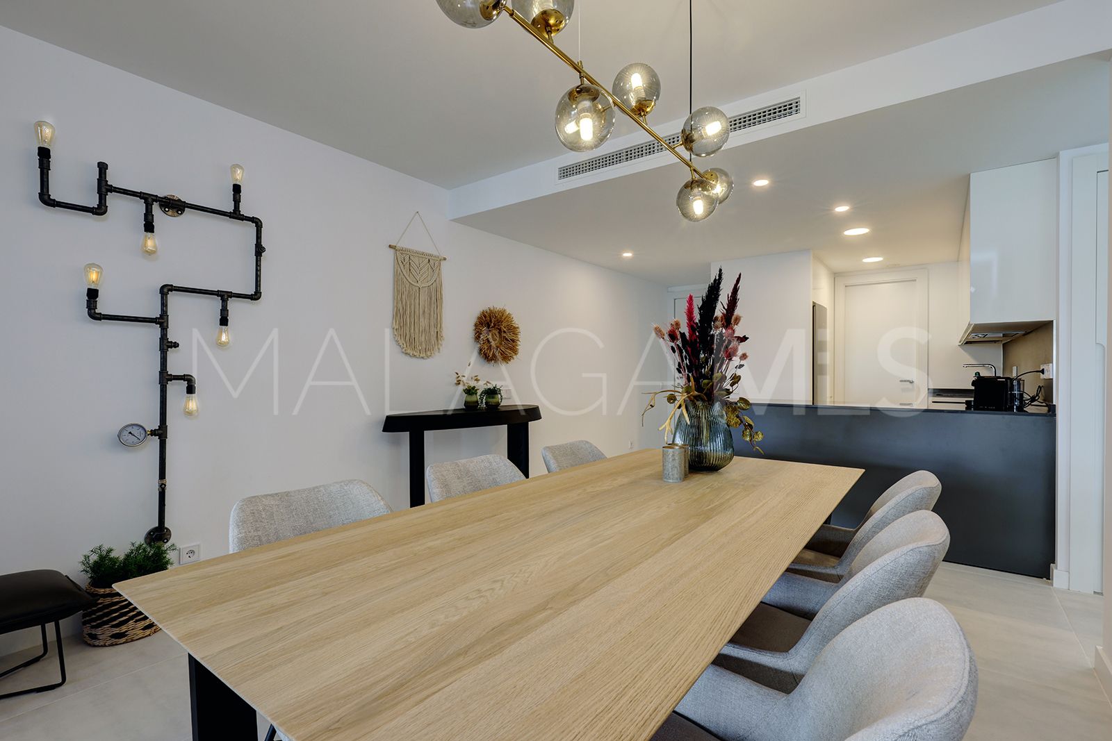 Buy Estepona 2 bedrooms ground floor apartment