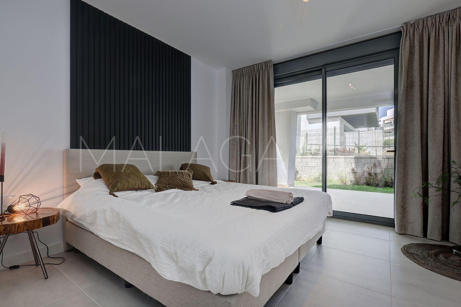 Buy Estepona 2 bedrooms ground floor apartment