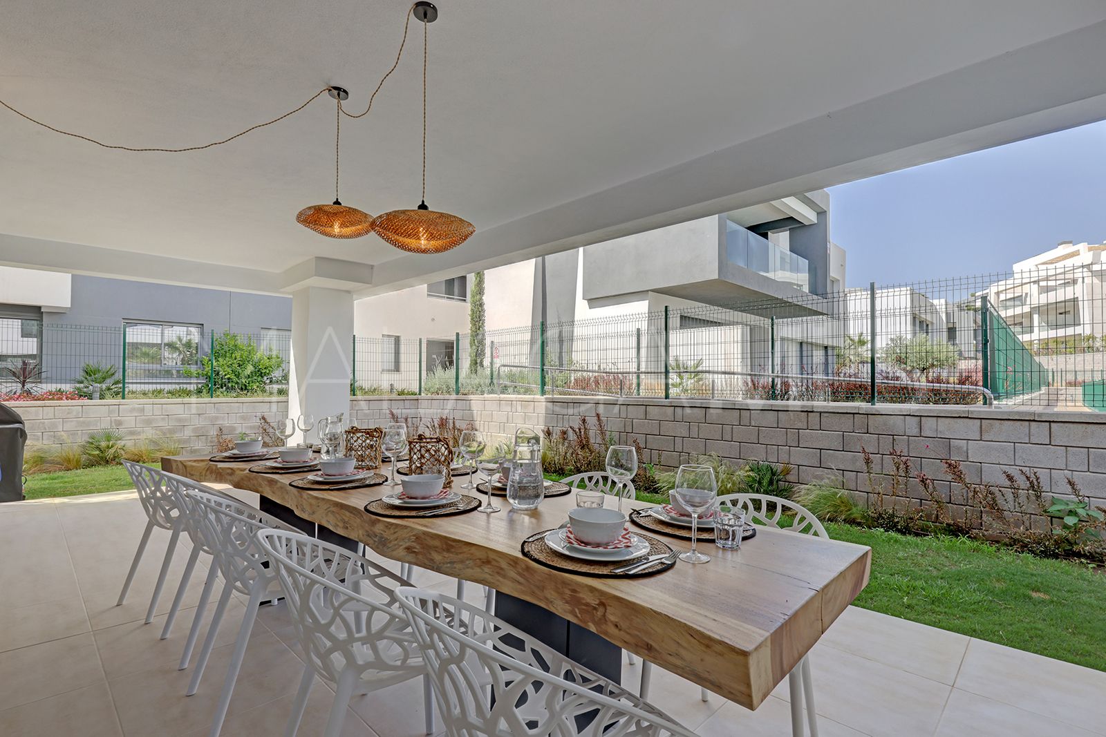 Buy Estepona 2 bedrooms ground floor apartment