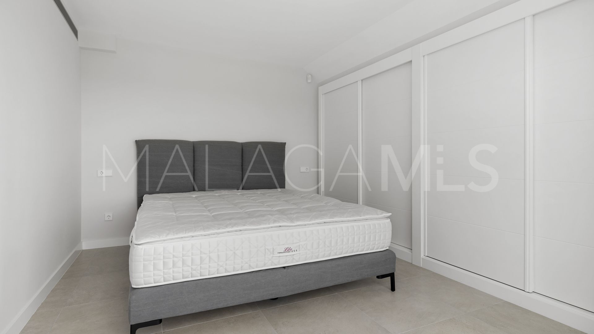 Lägenhet for sale in Estepona