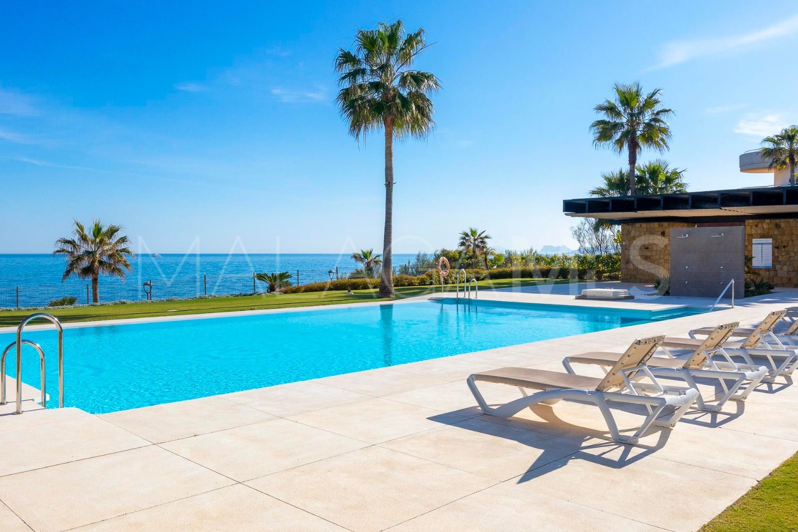3 bedrooms duplex penthouse for sale in Estepona