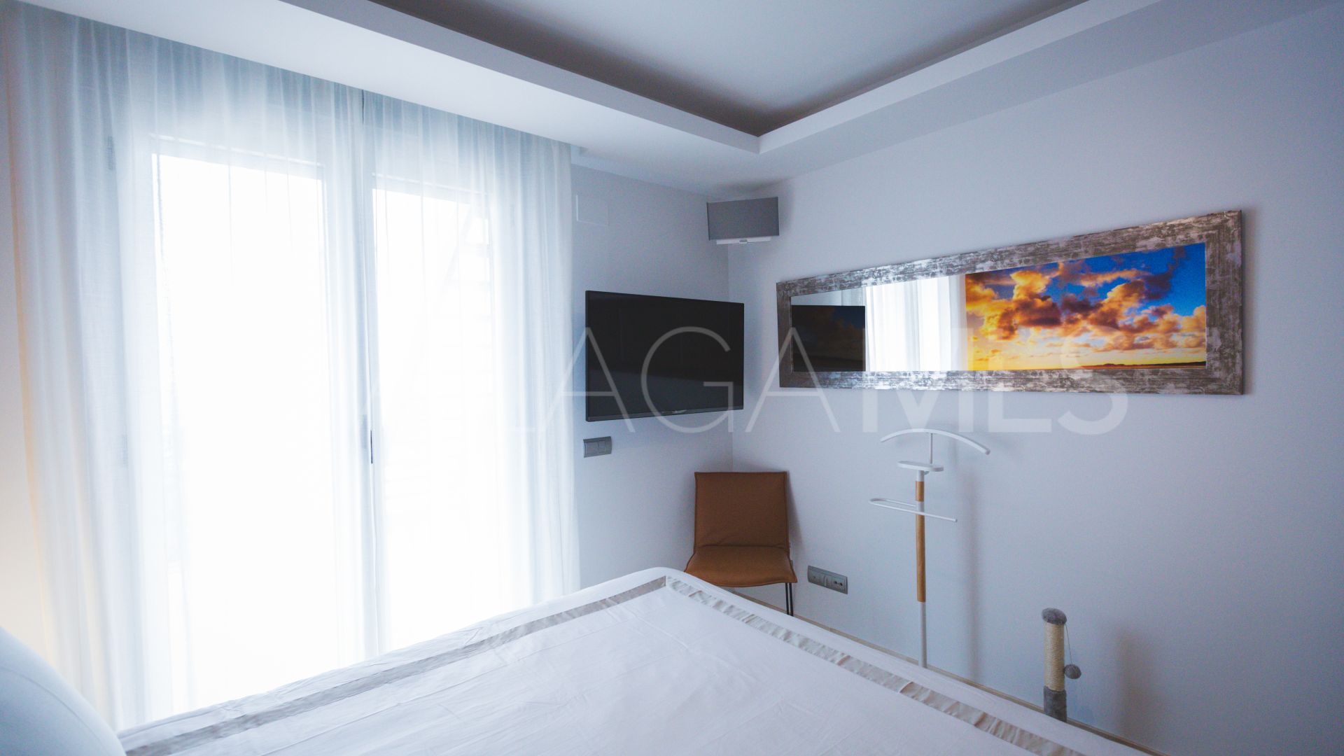 3 bedrooms duplex penthouse for sale in Estepona