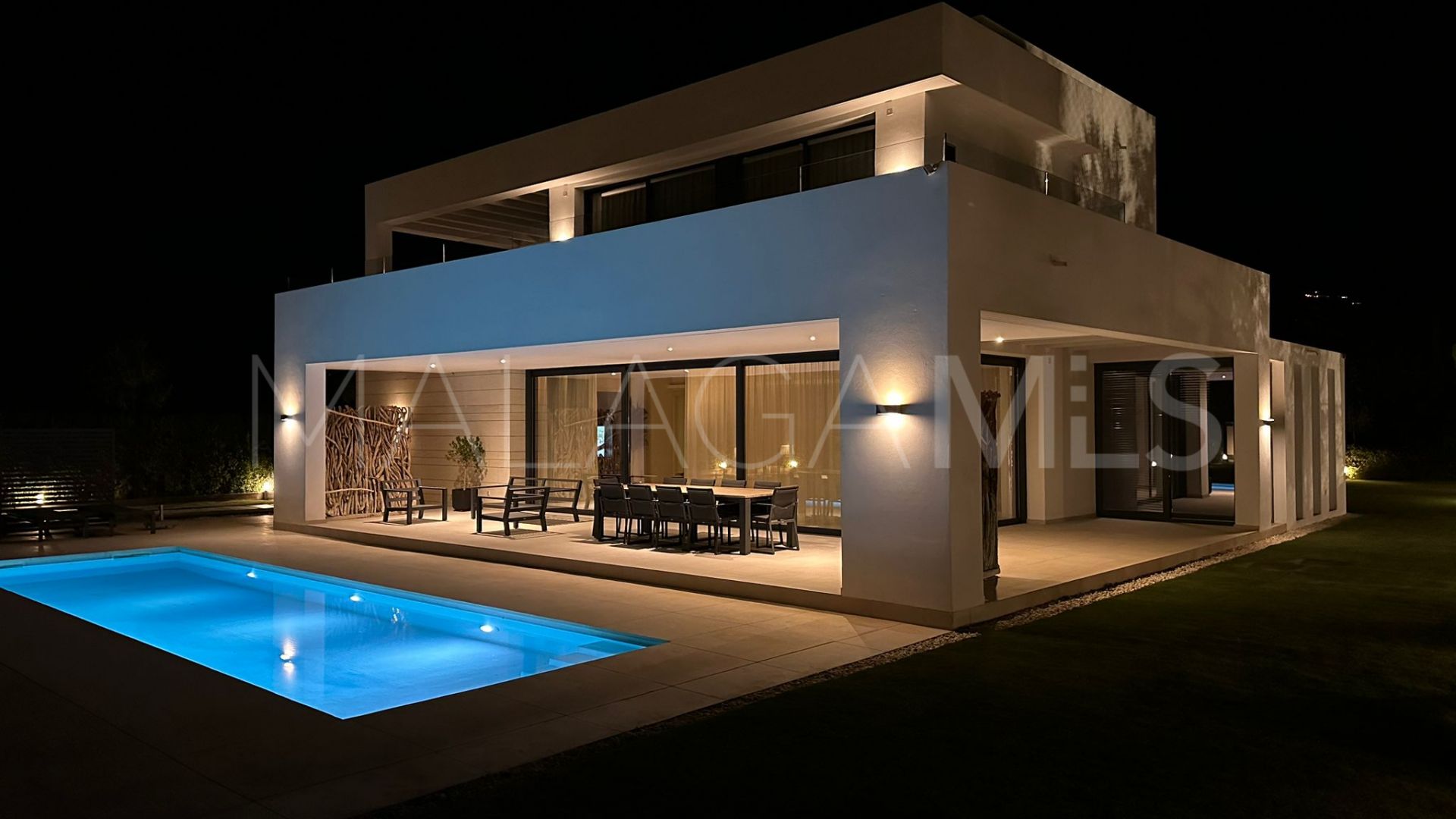 Villa for sale in Mijas Golf