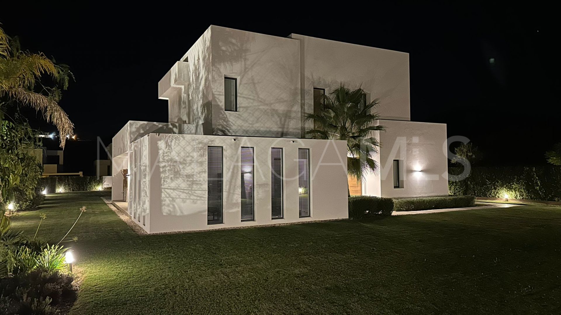 Villa for sale in Mijas Golf