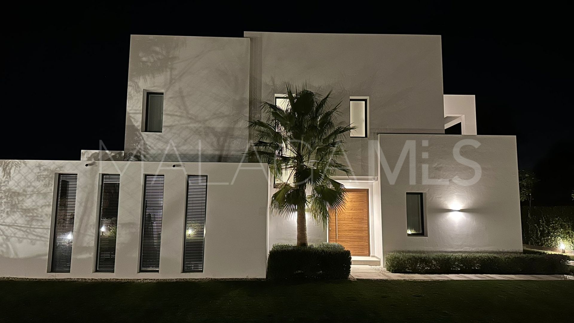 Villa for sale in Mijas Golf