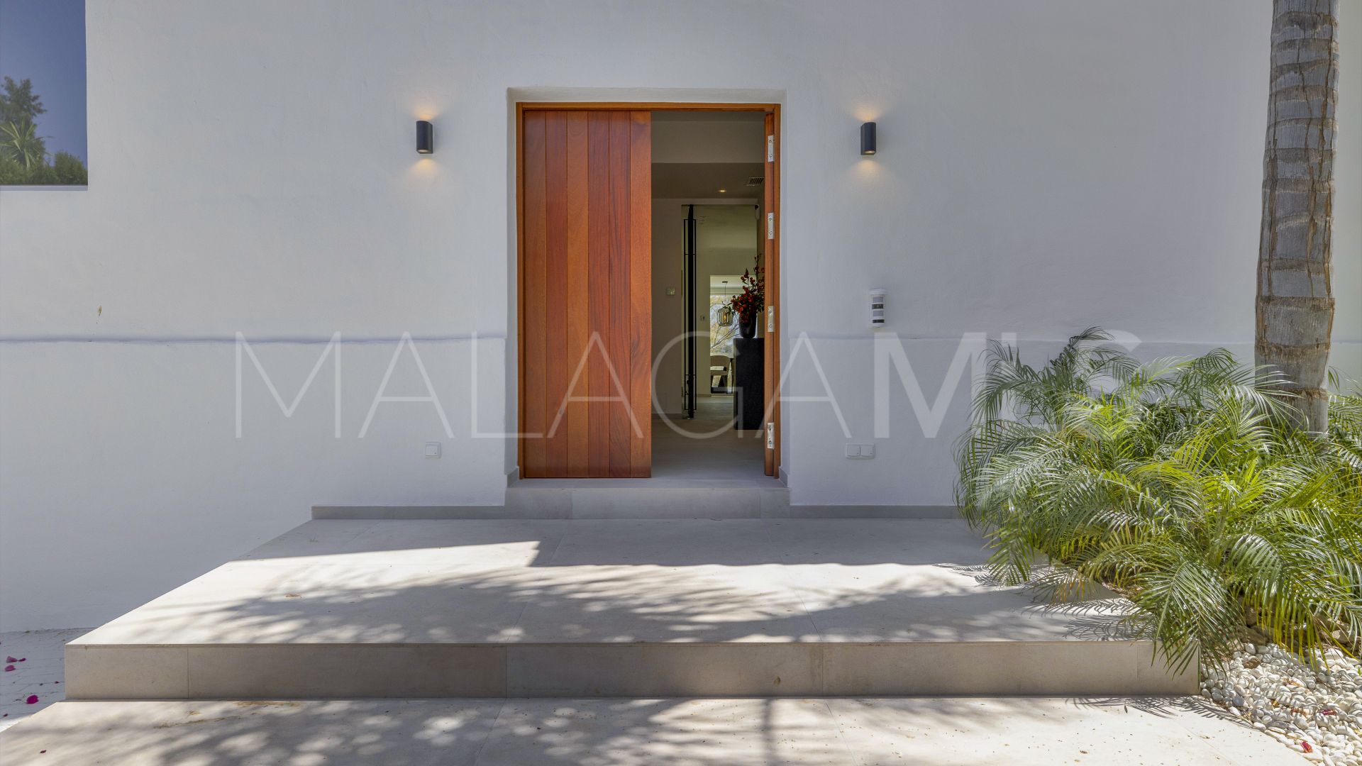 Villa for sale in Benahavis