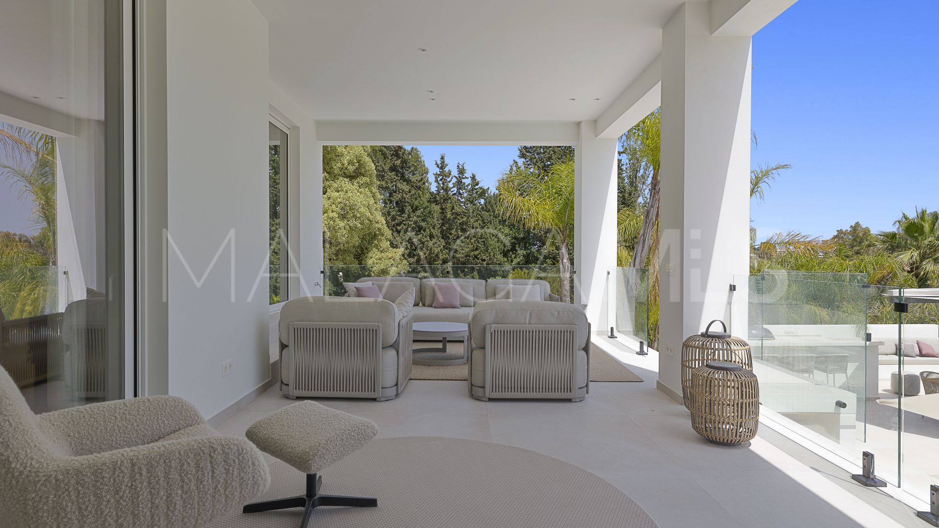 Villa for sale in Benahavis