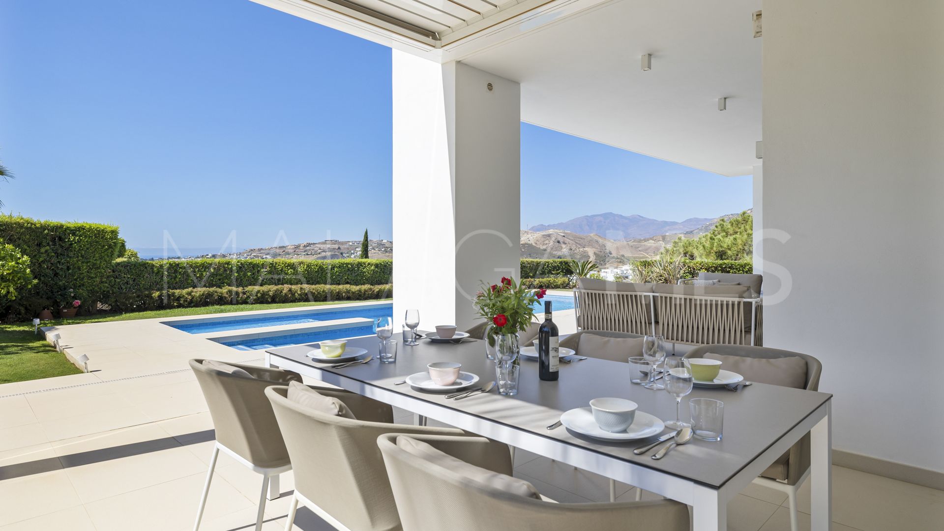 Villa for sale in Benahavis