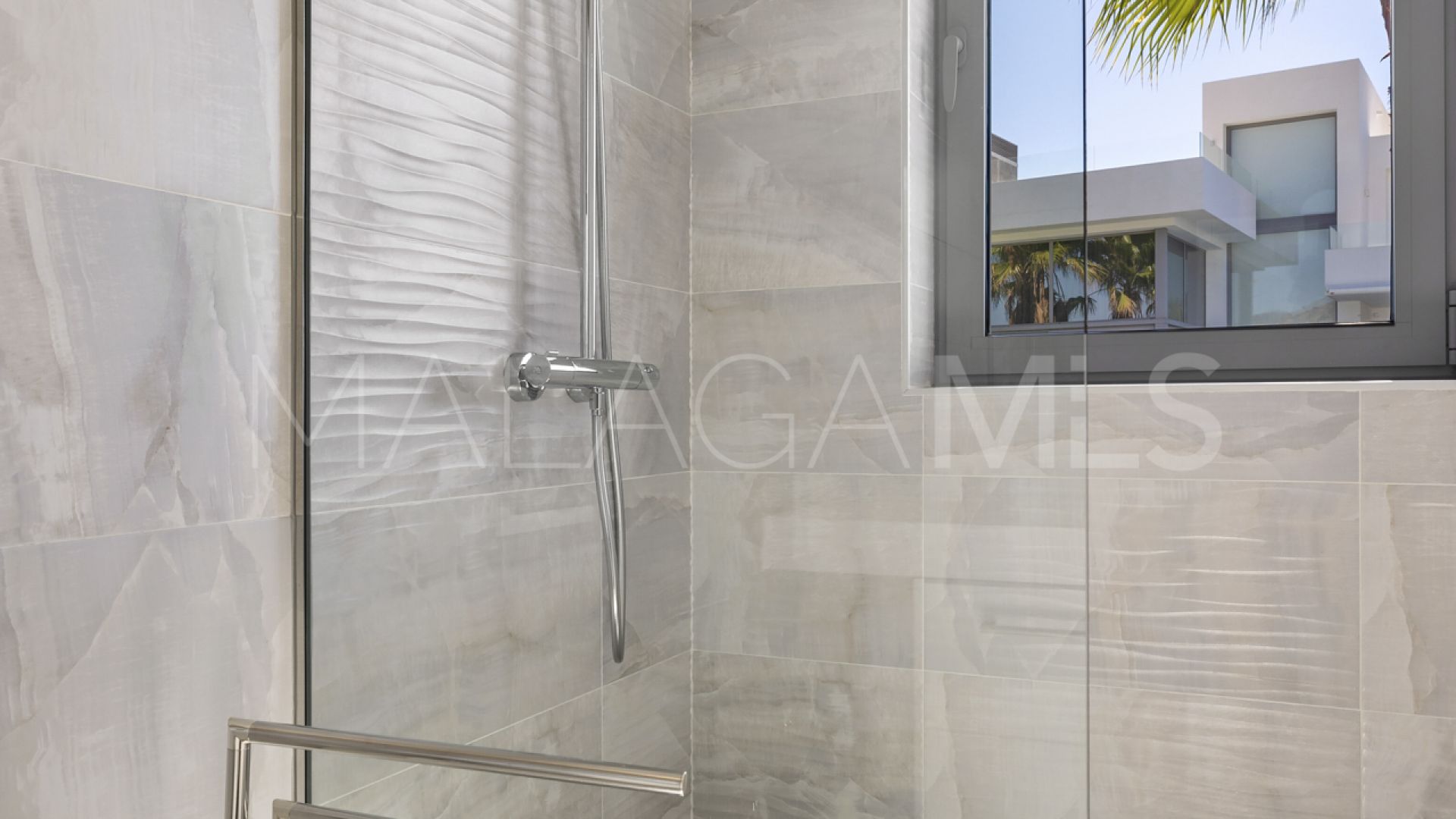 Se vende villa in Benahavis de 4 bedrooms