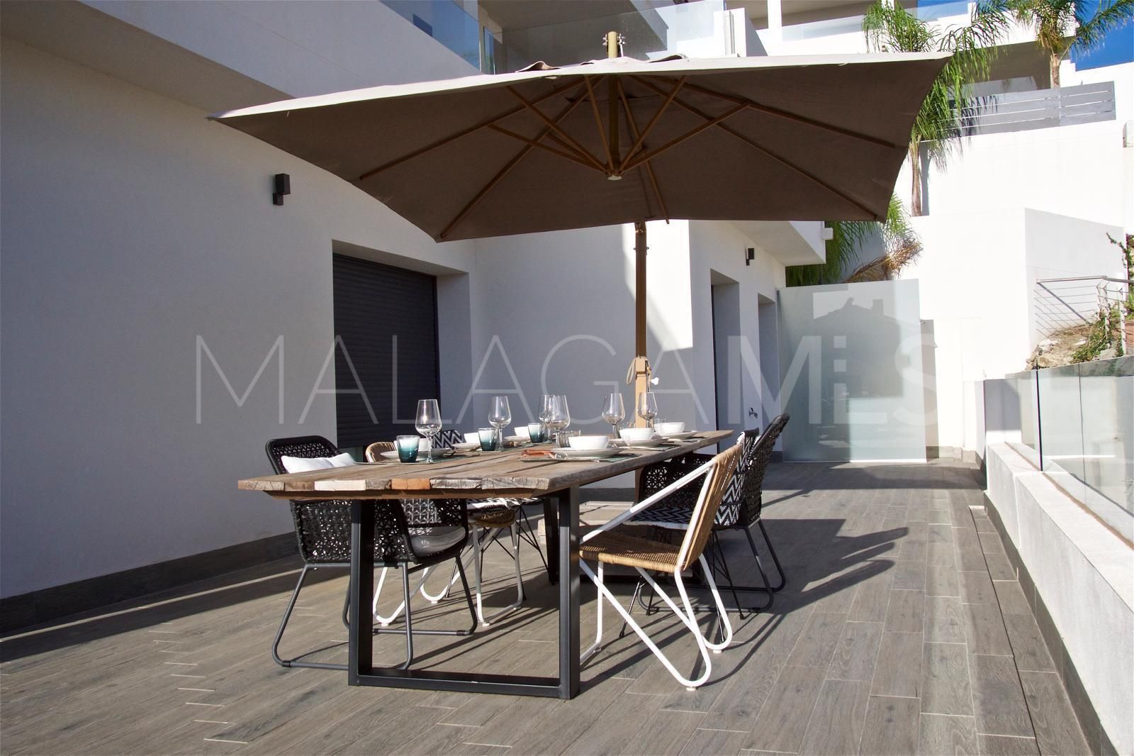 2 bedrooms apartment in Estepona for sale
