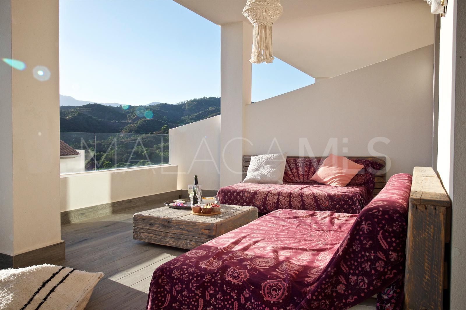 2 bedrooms apartment in Estepona for sale