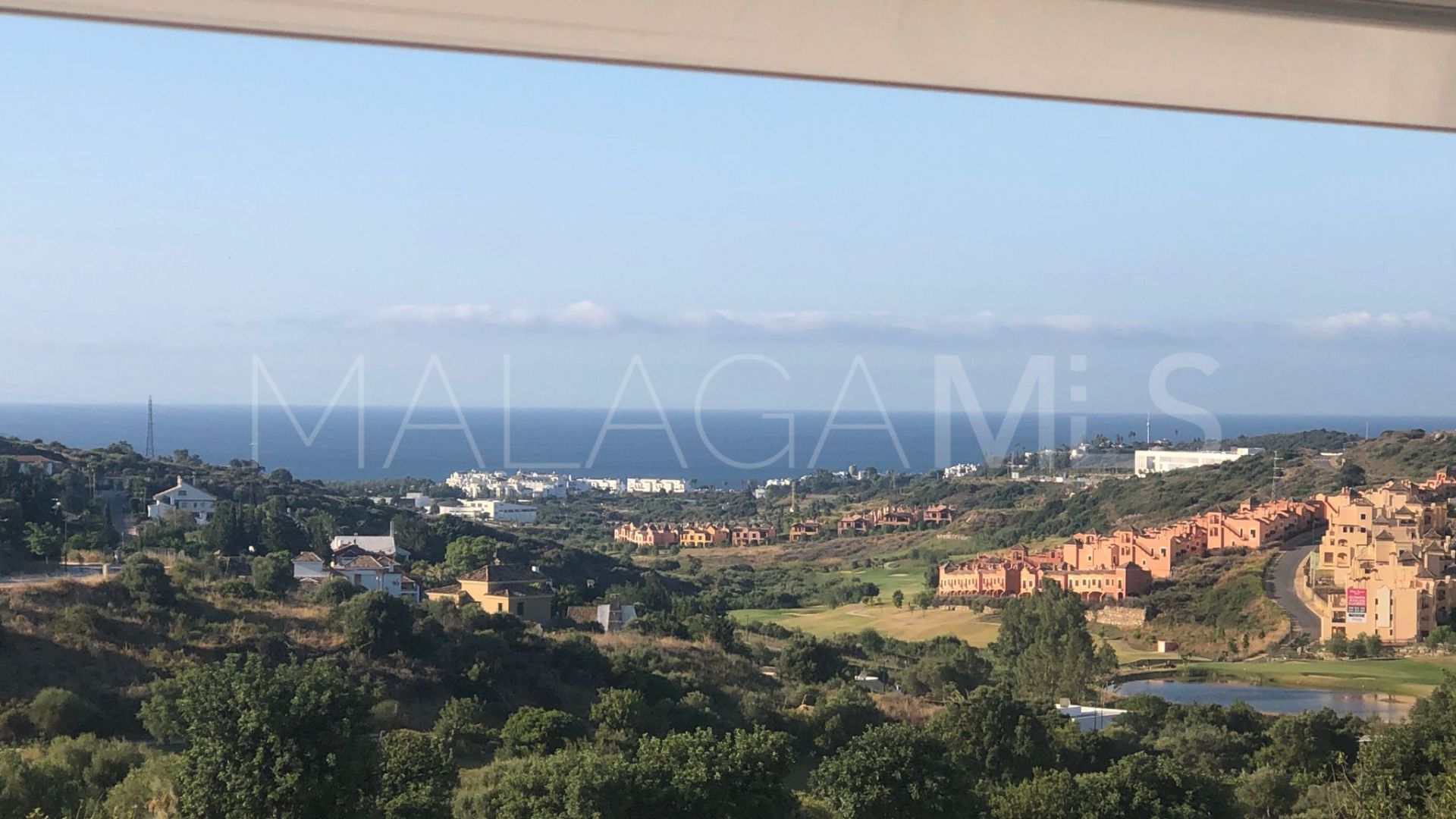 Buy Estepona apartment
