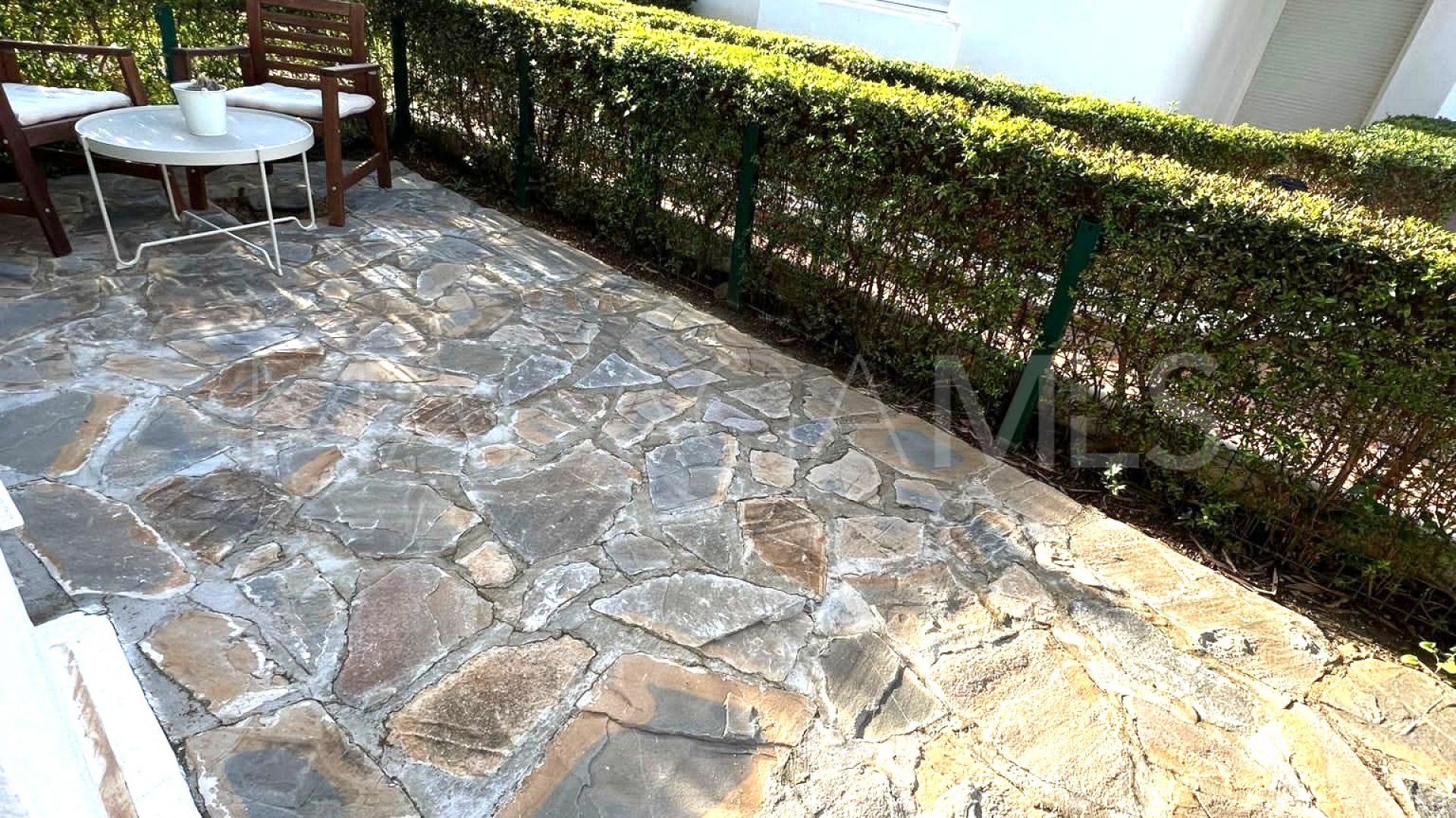 Buy Estepona apartment