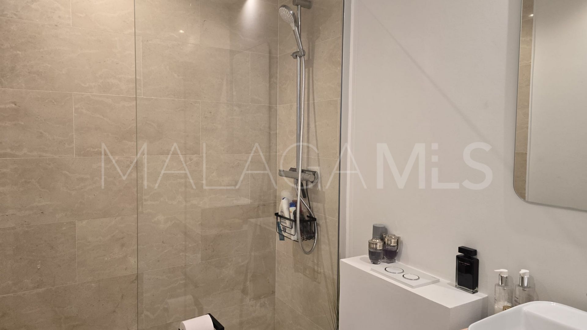 Buy Estepona apartment
