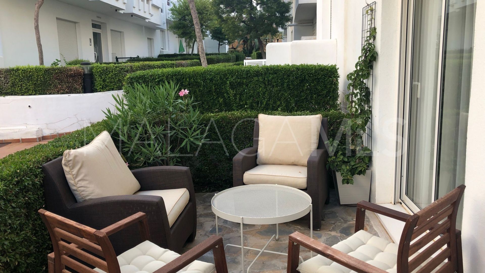 Buy Estepona apartment