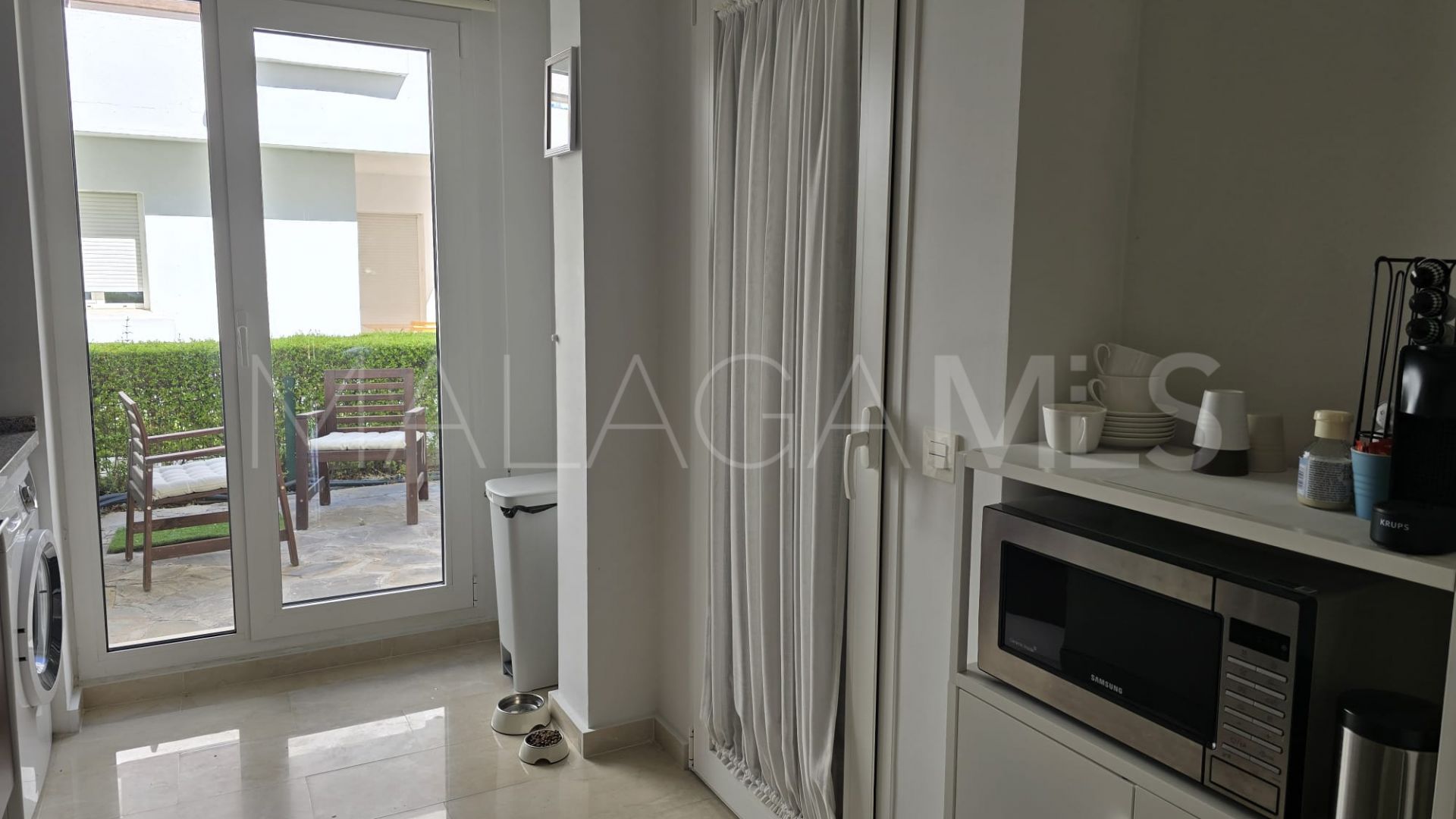 Buy Estepona apartment