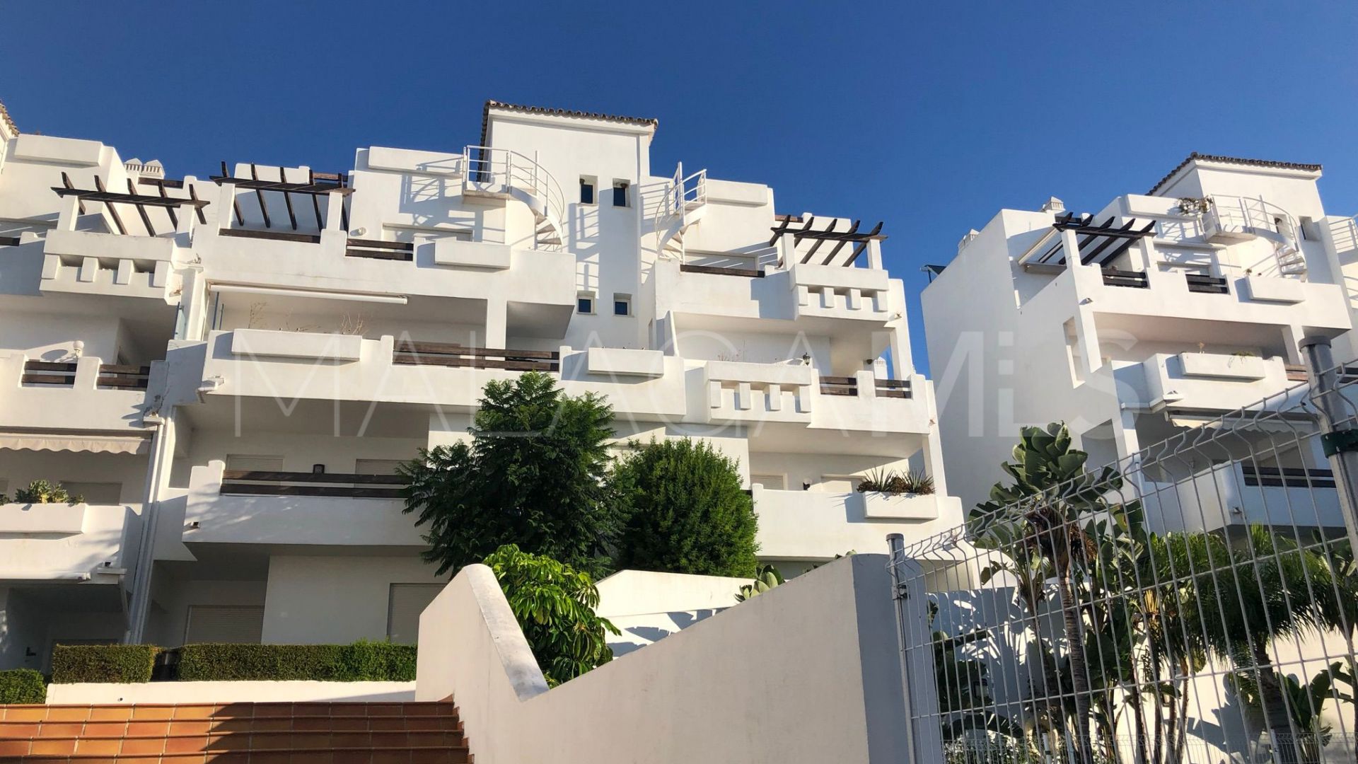 Buy Estepona apartment