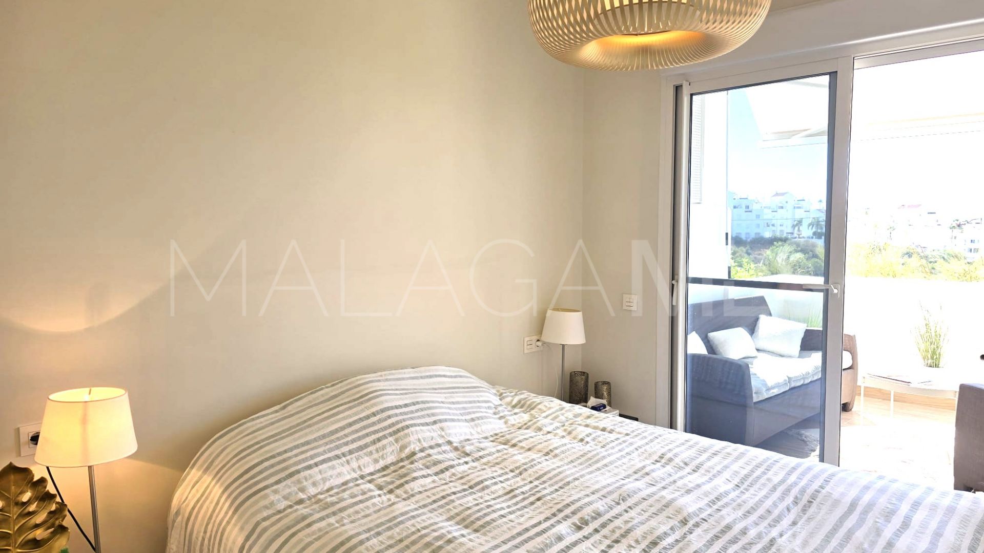 Buy Estepona apartment