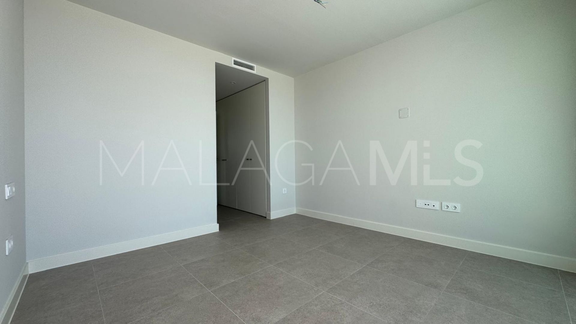 Ático for sale in Estepona de 3 bedrooms