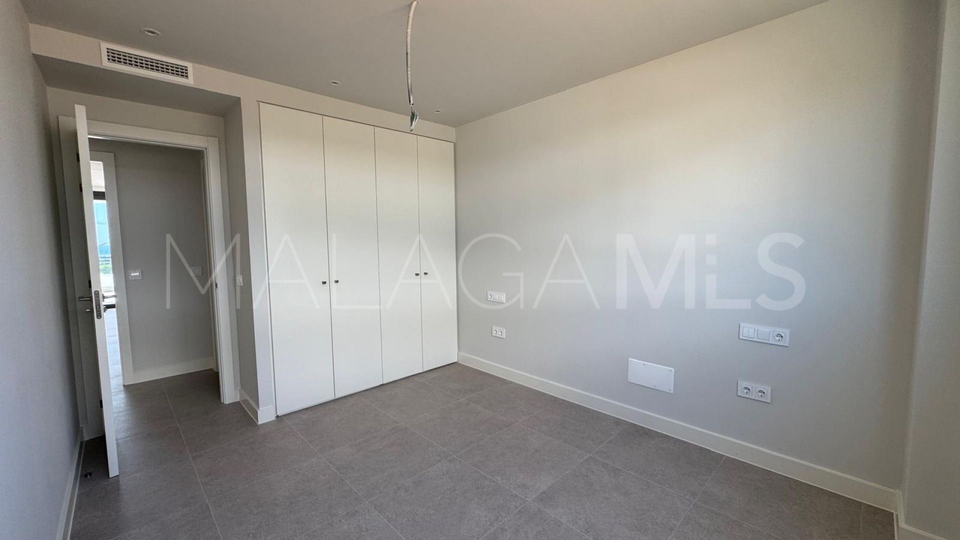 Ático for sale in Estepona de 3 bedrooms
