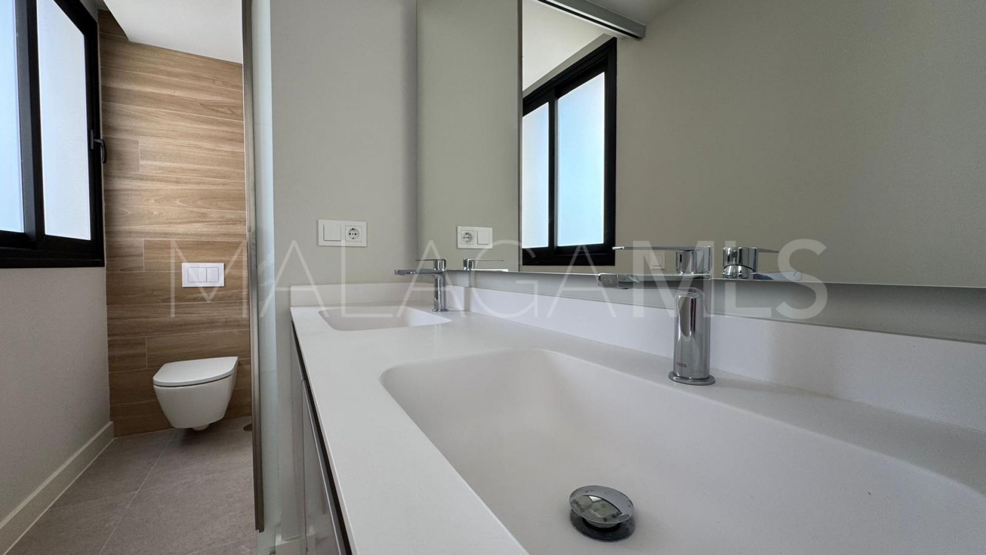 Ático for sale in Estepona de 3 bedrooms