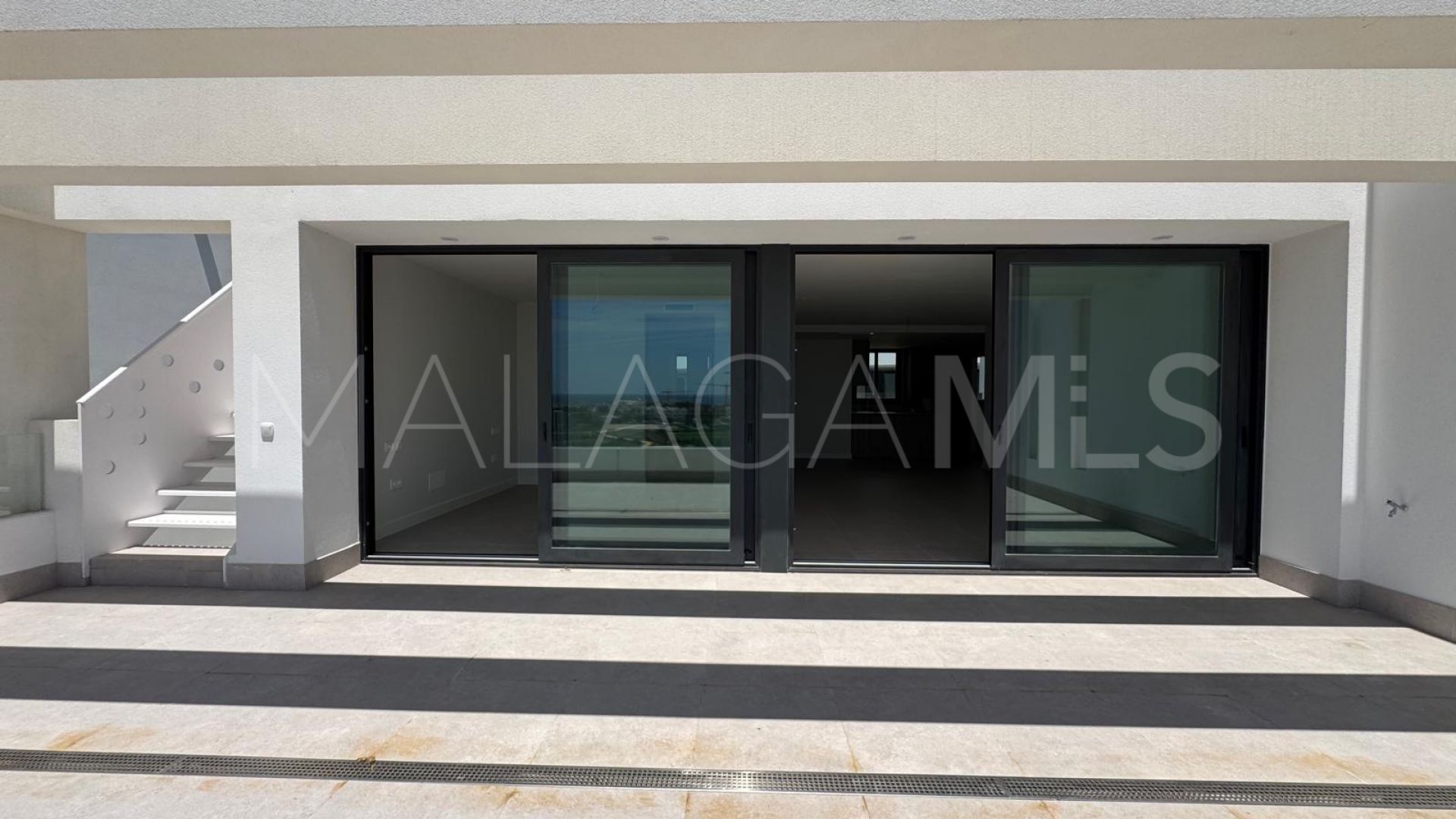 Ático for sale in Estepona de 3 bedrooms
