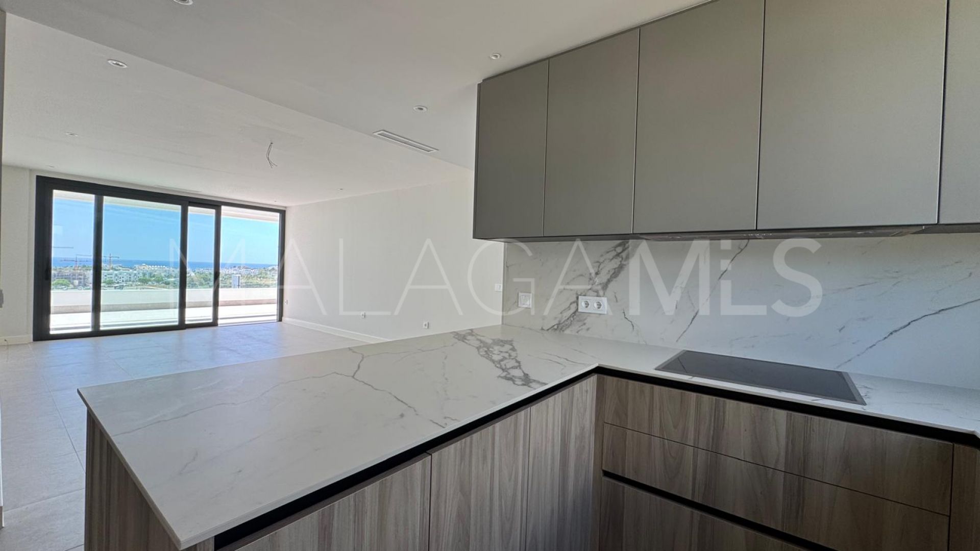 Ático for sale in Estepona de 3 bedrooms