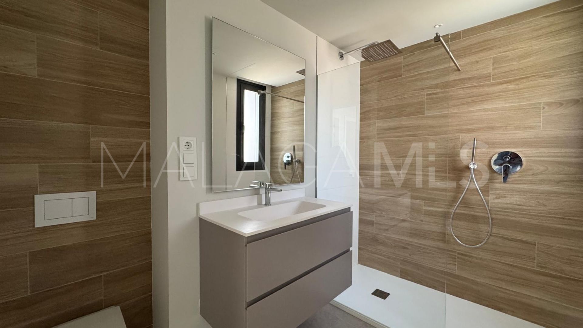 Ático for sale in Estepona de 3 bedrooms