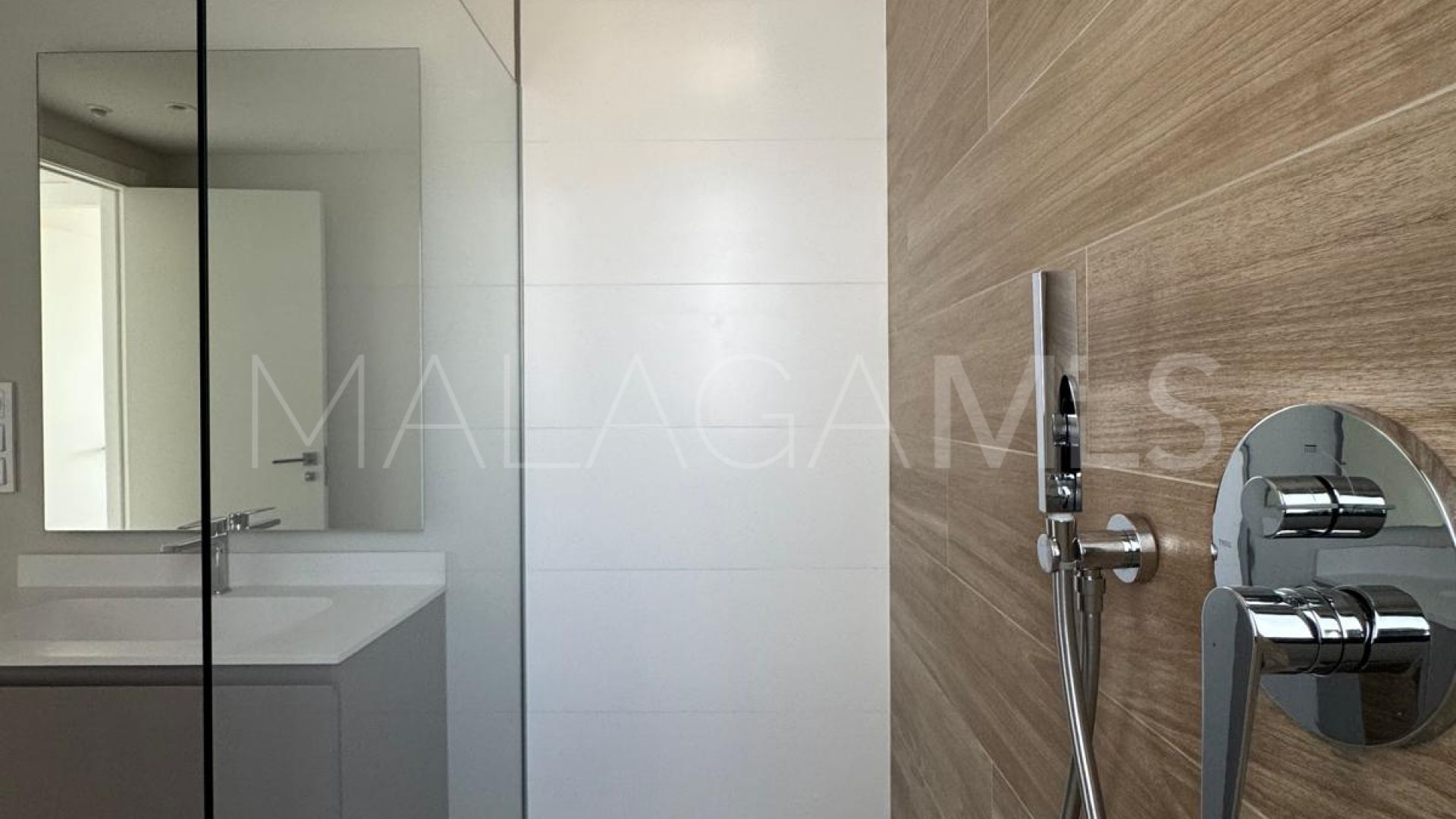 Ático for sale in Estepona de 3 bedrooms