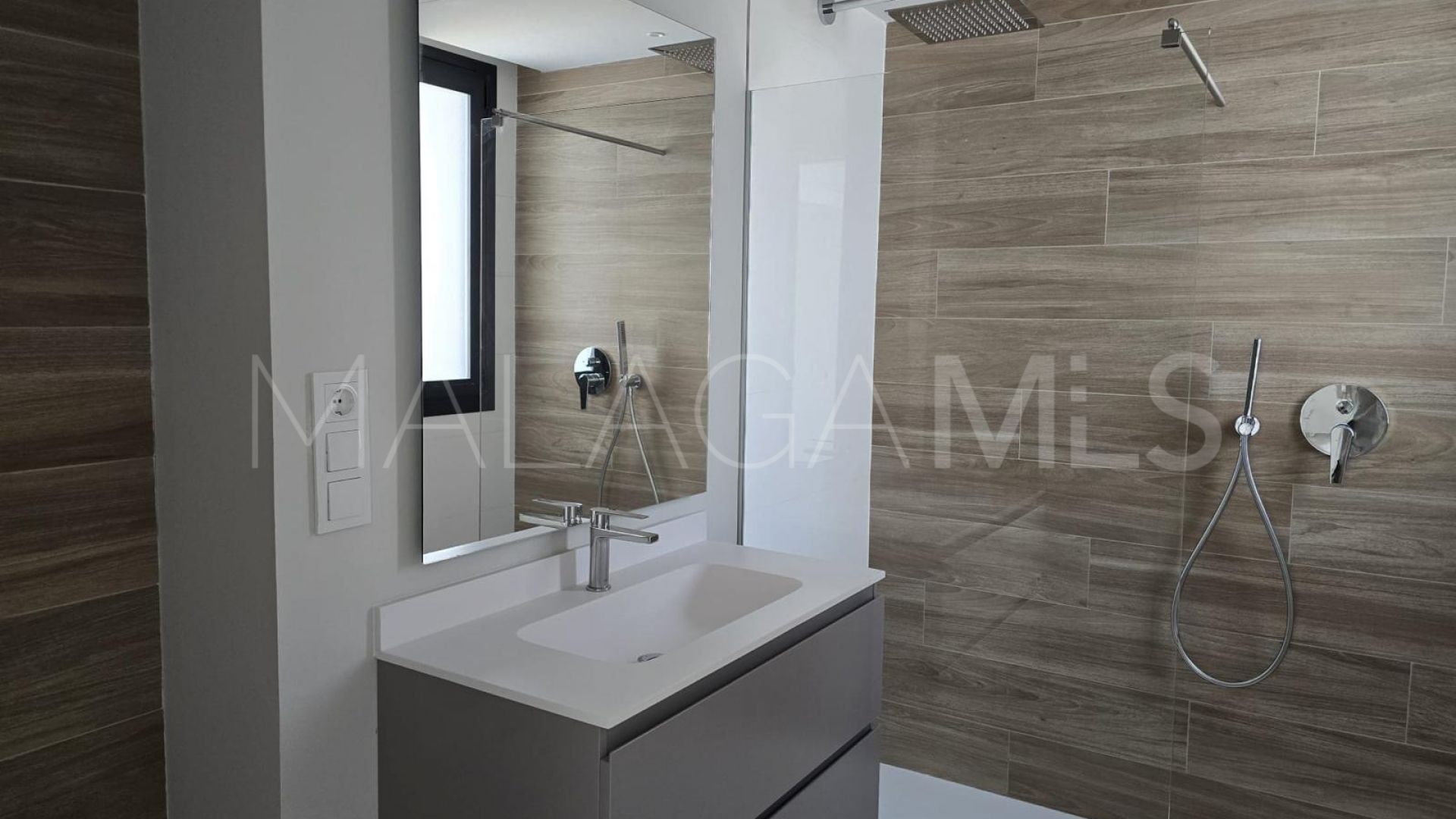 Ático for sale in Estepona de 3 bedrooms