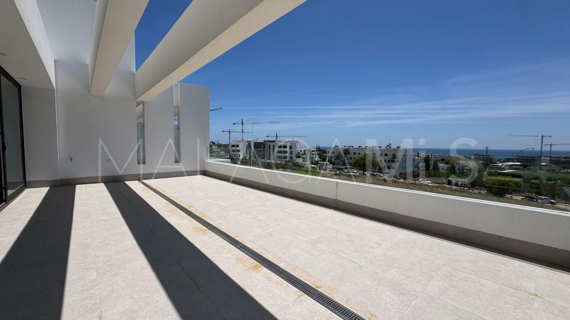 Ático for sale in Estepona de 3 bedrooms