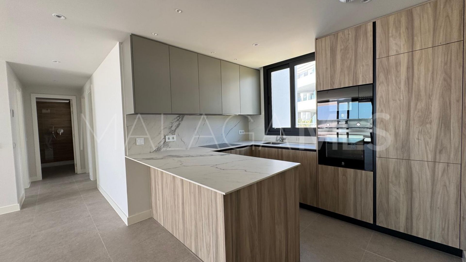 Ático for sale in Estepona de 3 bedrooms