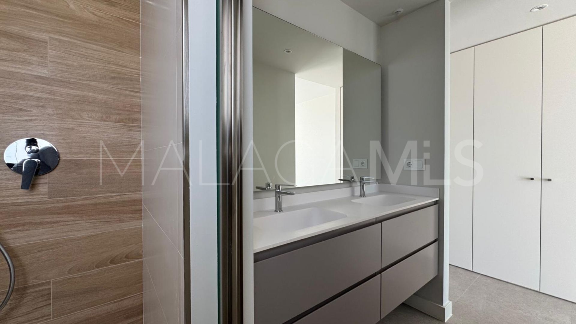 Ático for sale in Estepona de 3 bedrooms